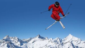 How Does A Ski Interact With Snow